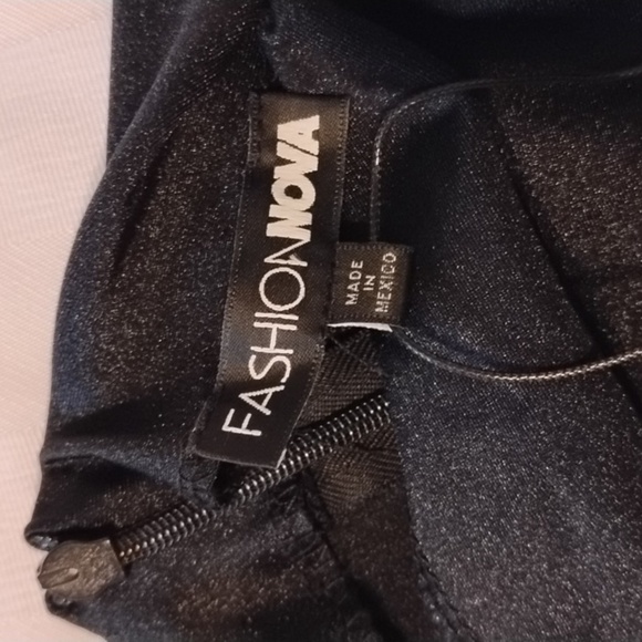 Fashion Nova Woman's High Neck With Front Slit Black Jumpsuit, Size: S, NWT - Picture 2 of 15